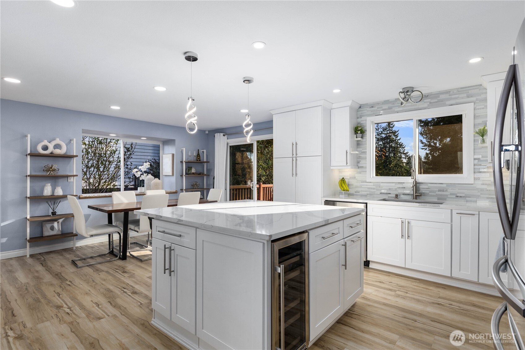 2610 211th Avenue E, Lake Tapps, WA 98391