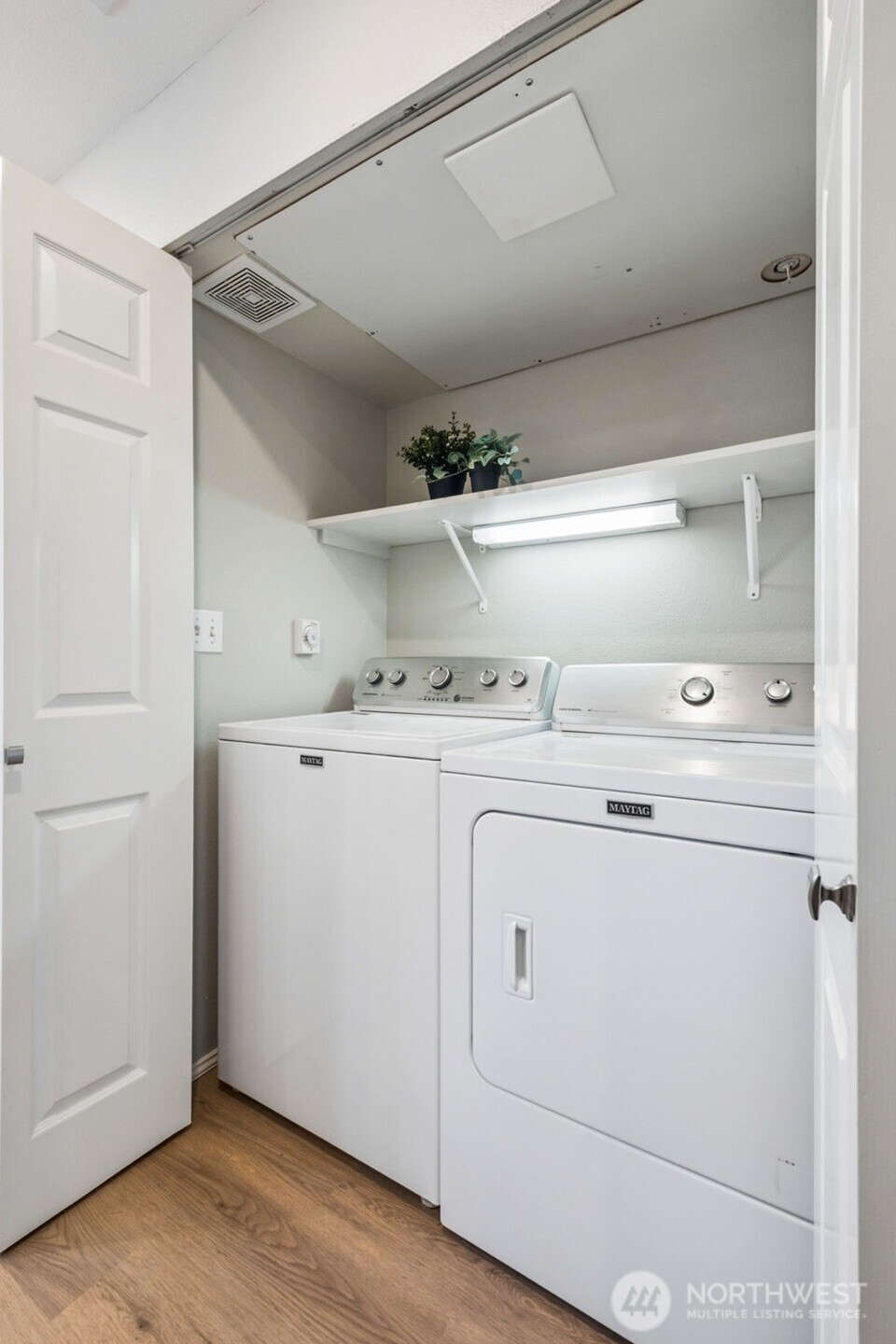 25235 SE Klahanie Boulevard #P201, Sammamish, WA 98029-5609