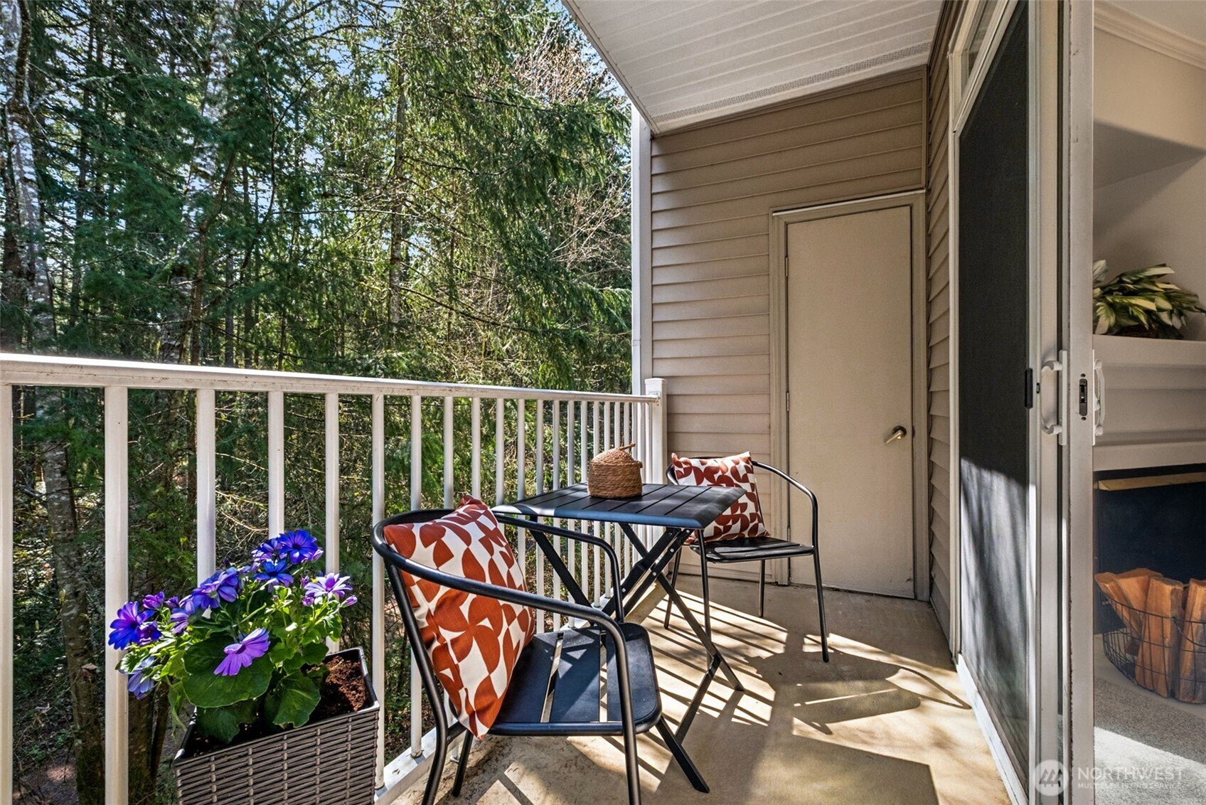 25235 SE Klahanie Boulevard #P201, Sammamish, WA 98029-5609