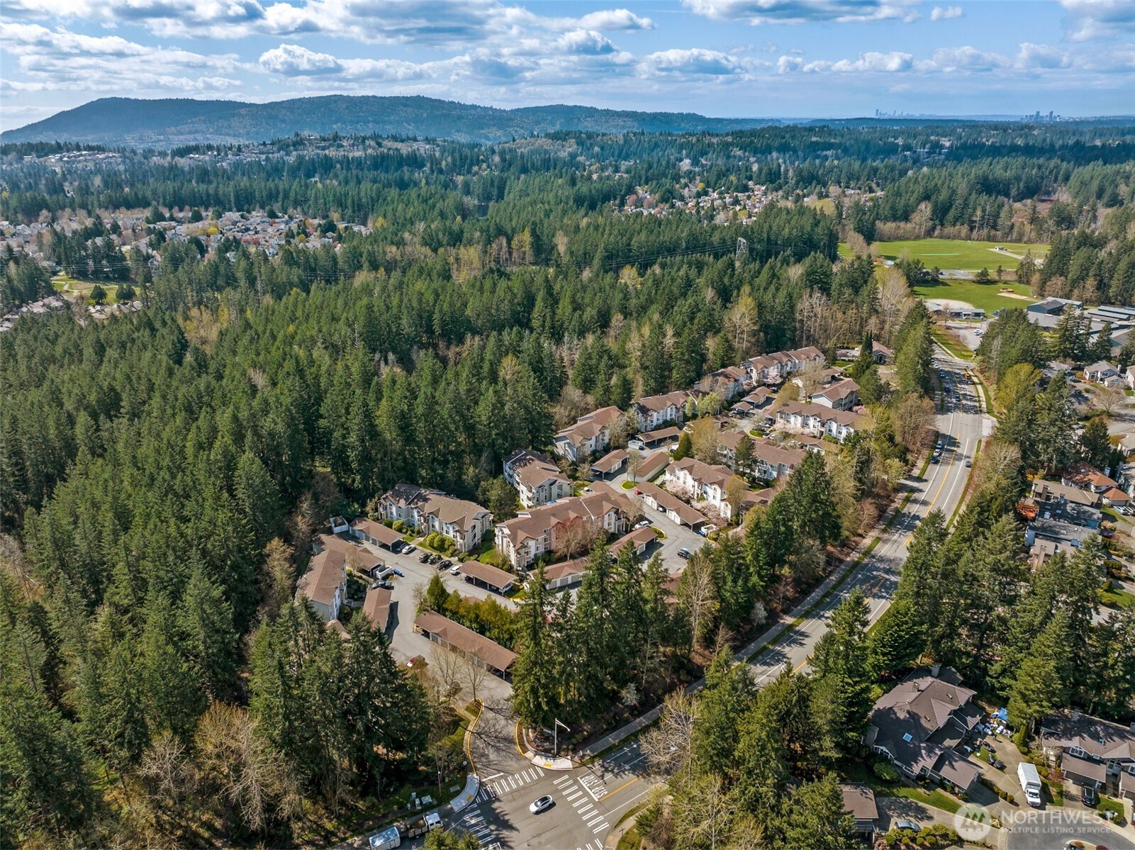 25235 SE Klahanie Boulevard #P201, Sammamish, WA 98029-5609