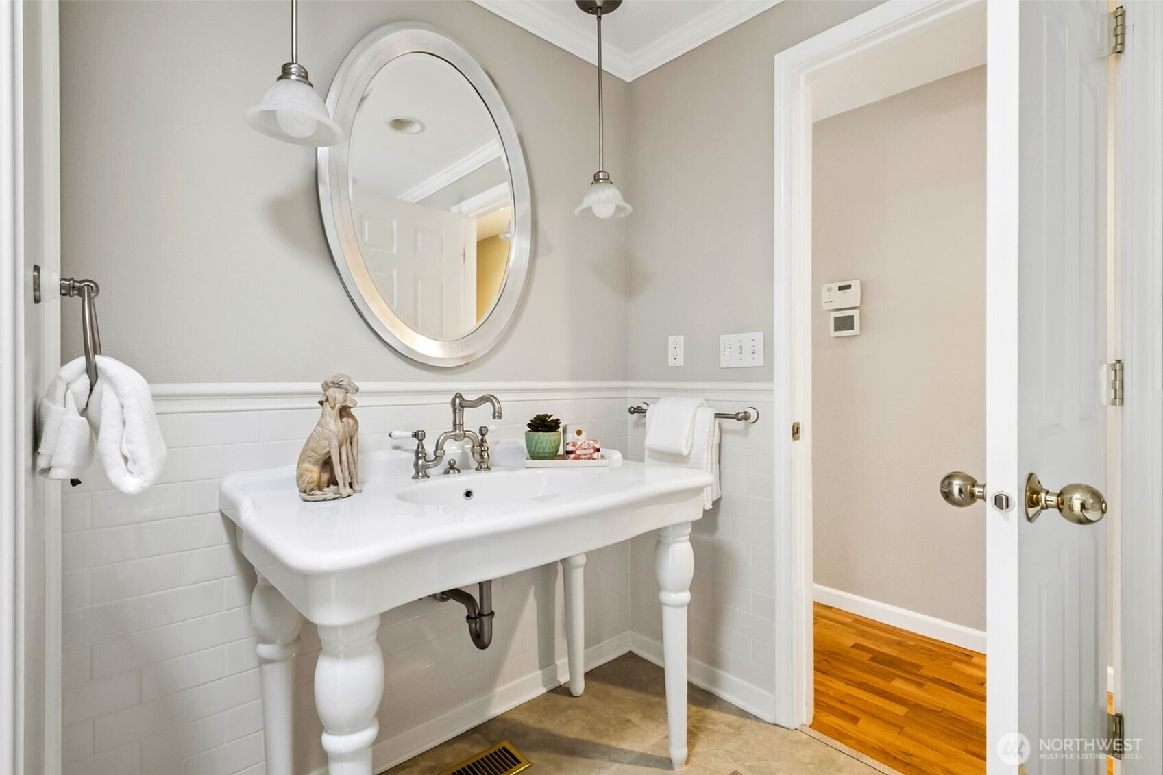 25845 SE 152 Street , Issaquah, WA 98027-8264