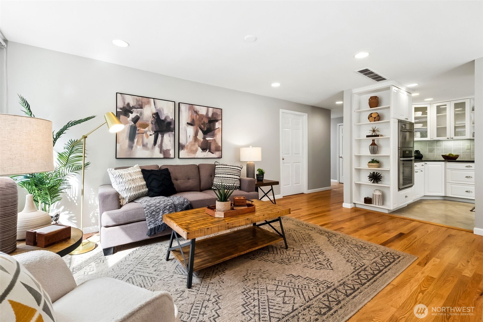 25845 SE 152 Street , Issaquah, WA 98027-8264