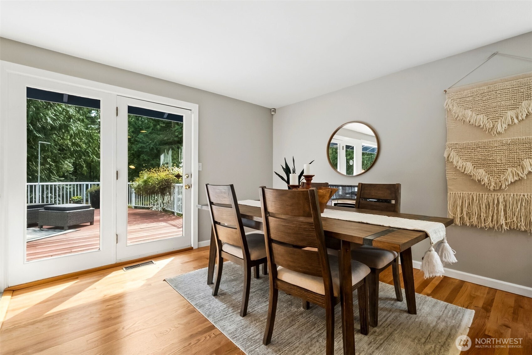 25845 SE 152 Street , Issaquah, WA 98027-8264