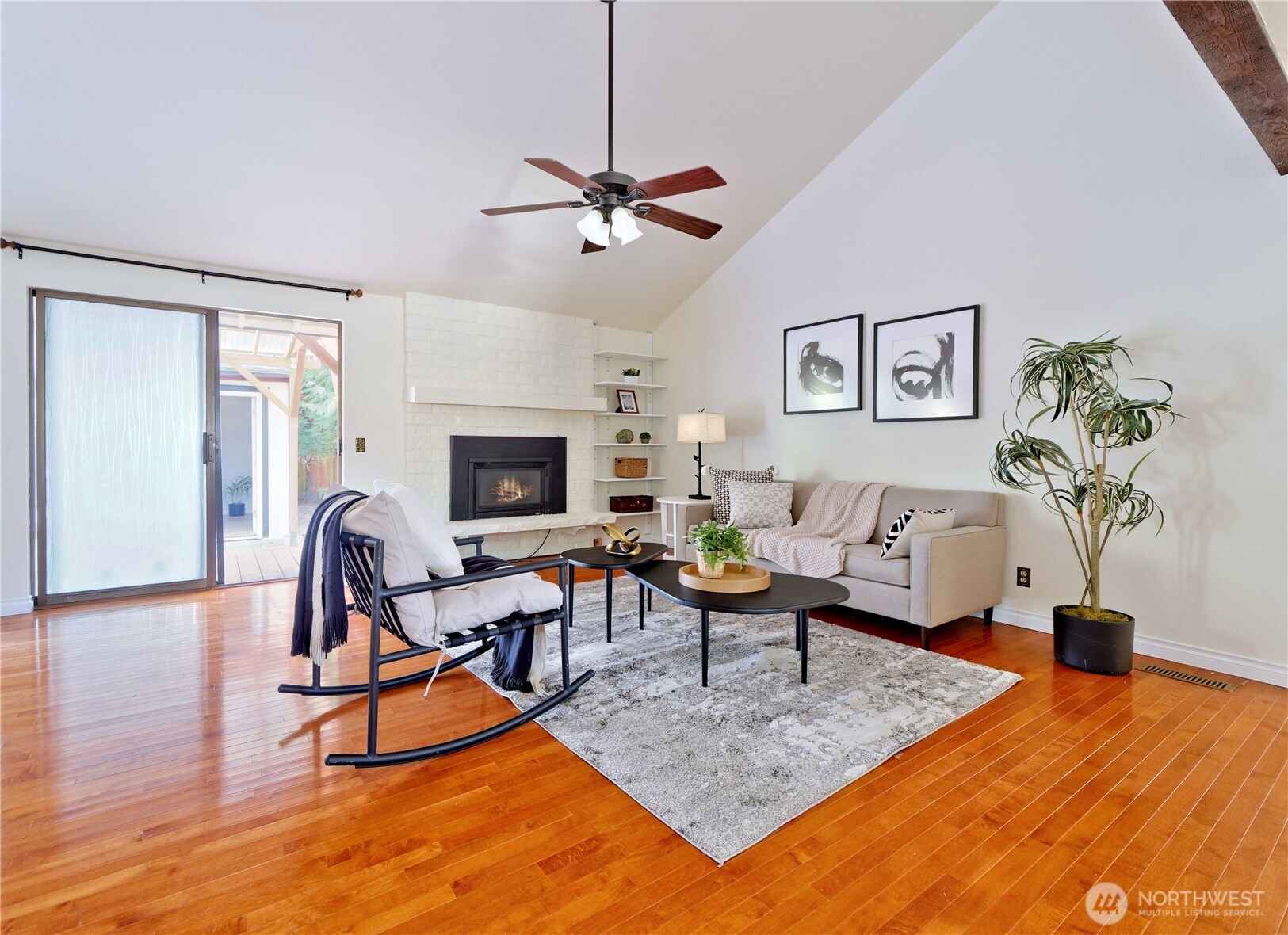 12015 NE 161st St , Bothell, WA 98011