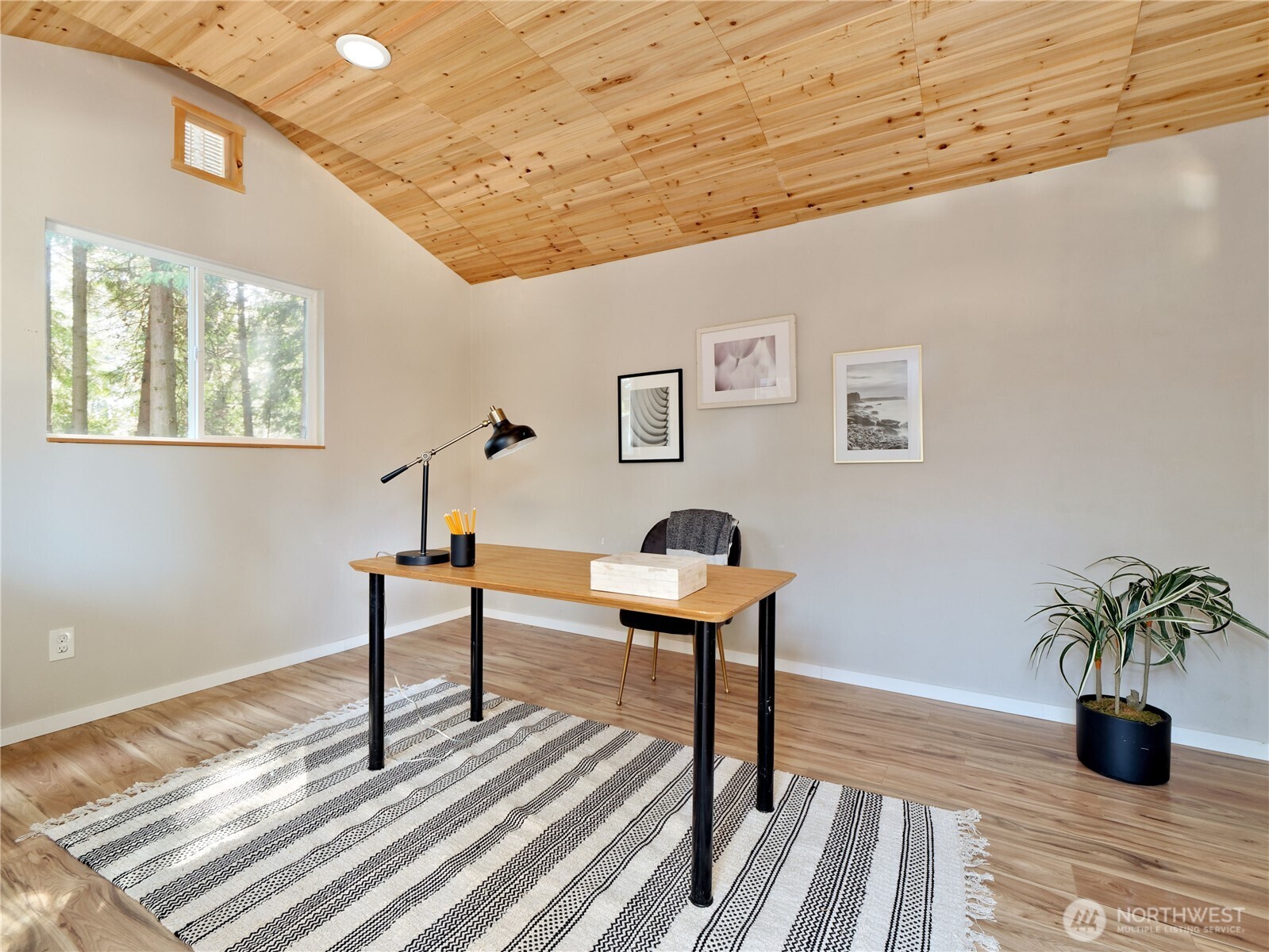 12015 NE 161st St , Bothell, WA 98011