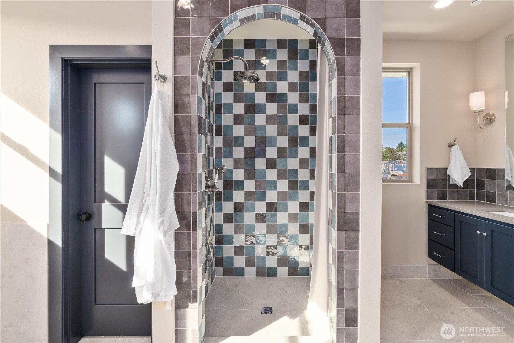 5033 25th Avenue SW #A, Seattle, WA 98106