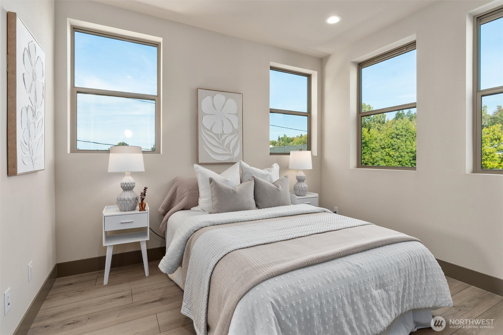 5033 25th Avenue SW #A, Seattle, WA 98106