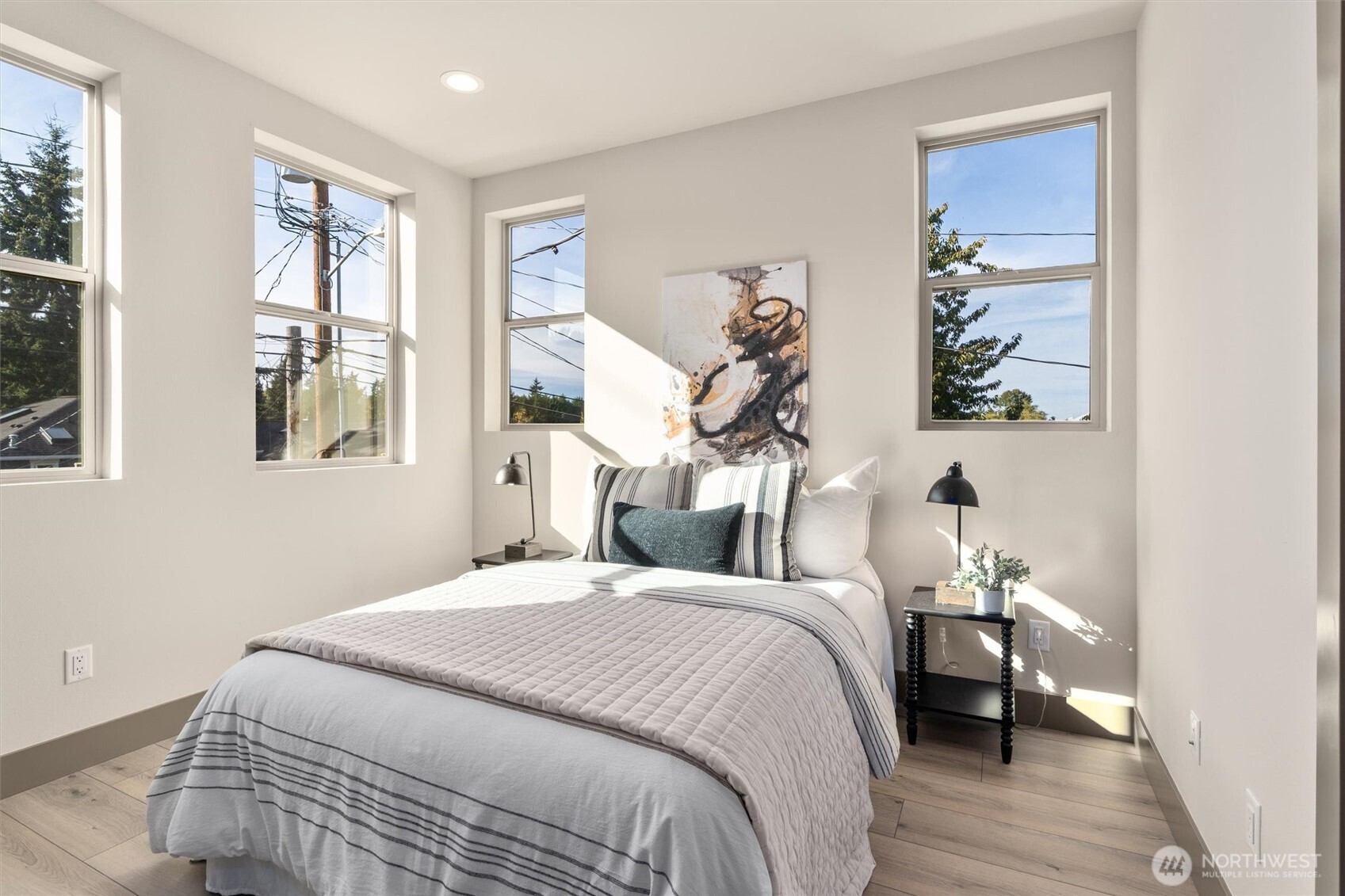 5033 25th Avenue SW #A, Seattle, WA 98106