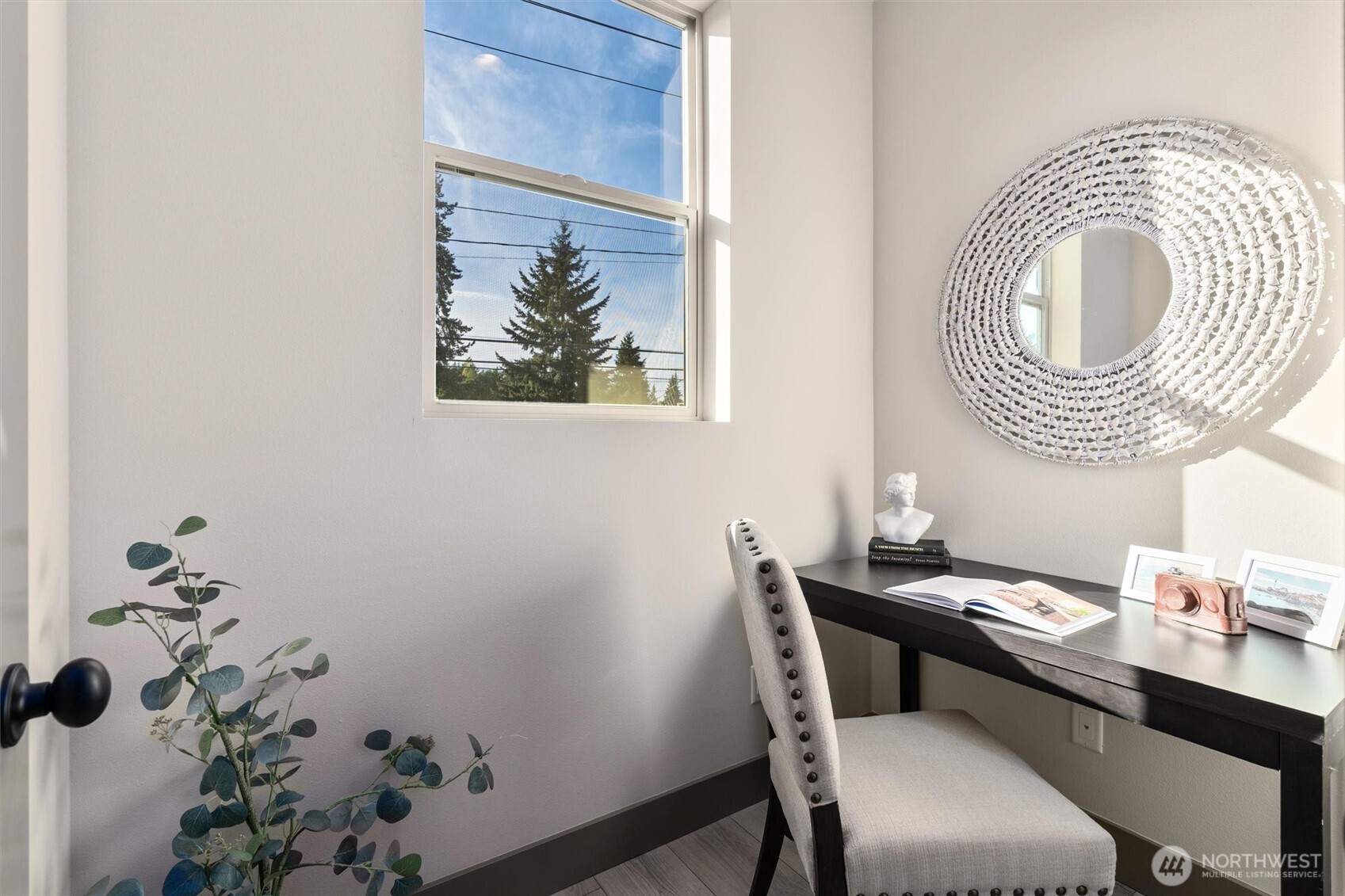 5033 25th Avenue SW #A, Seattle, WA 98106