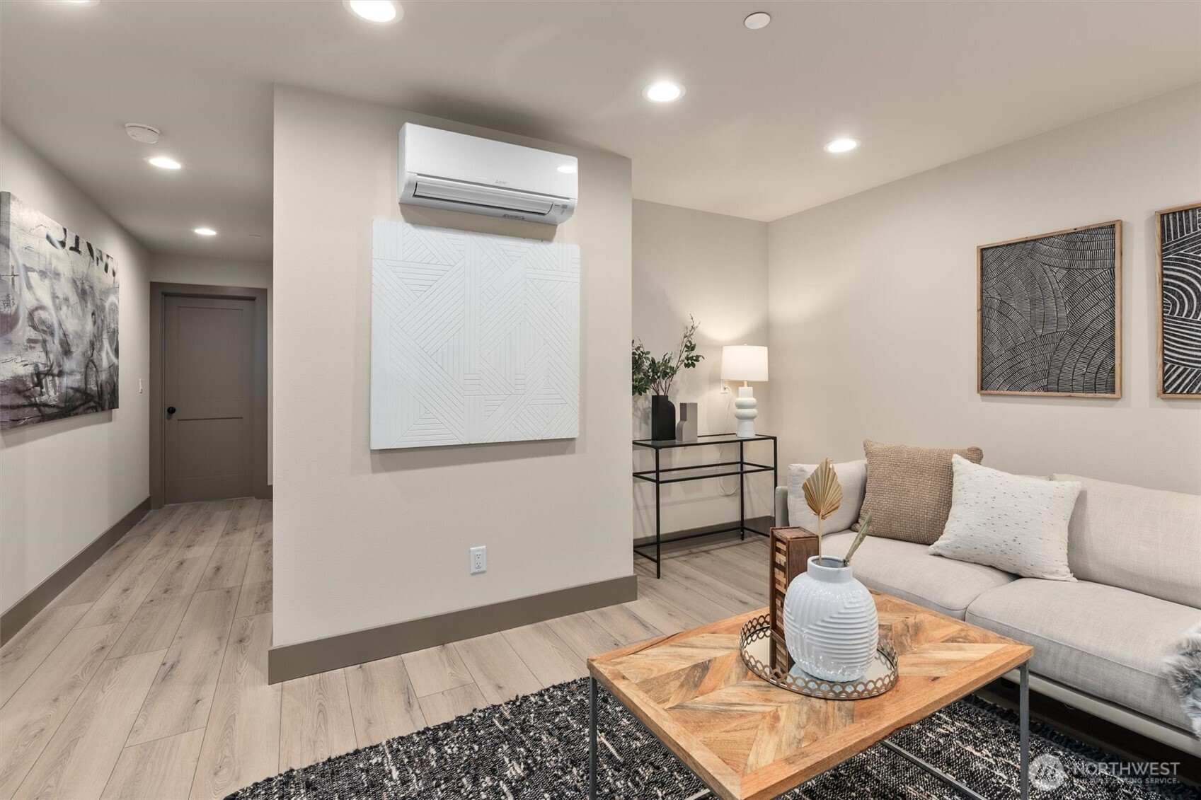 5033 25th Avenue SW #A, Seattle, WA 98106