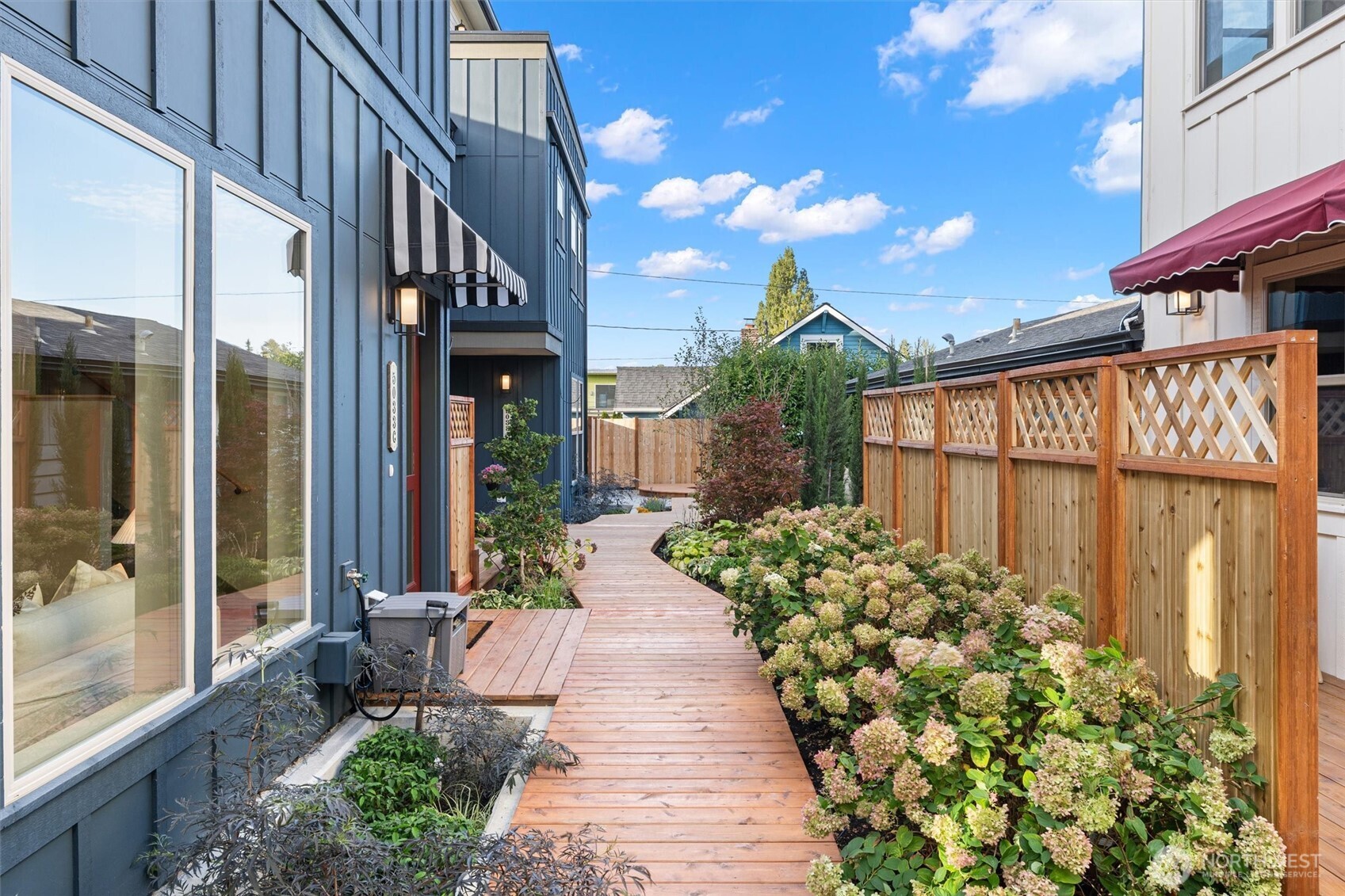 5033 25th Avenue SW #A, Seattle, WA 98106