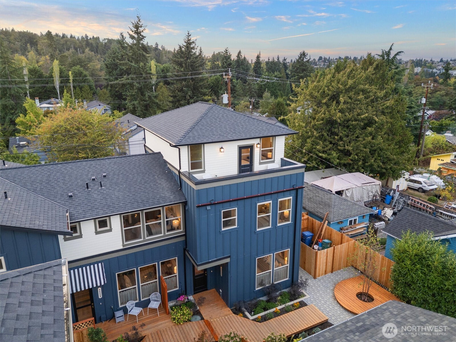 5033 25th Avenue SW #A, Seattle, WA 98106