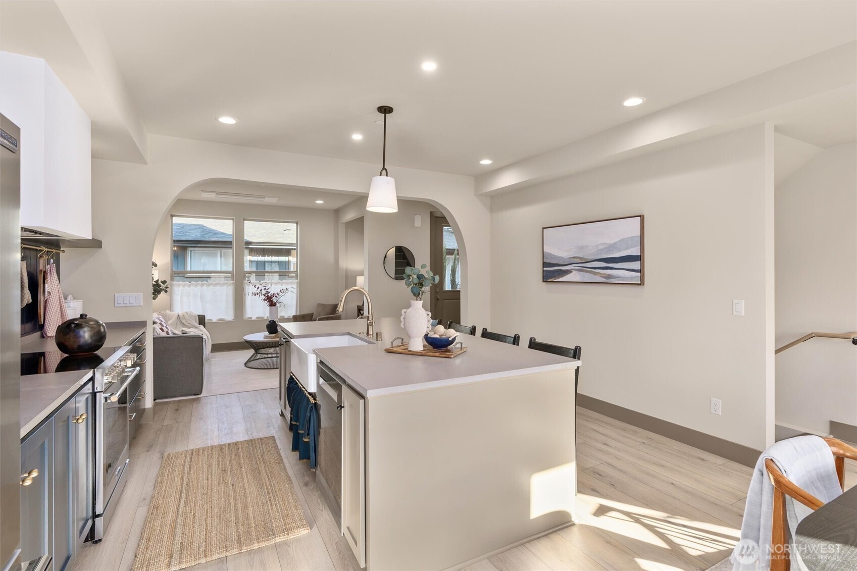 5033 25th Avenue SW #A, Seattle, WA 98106