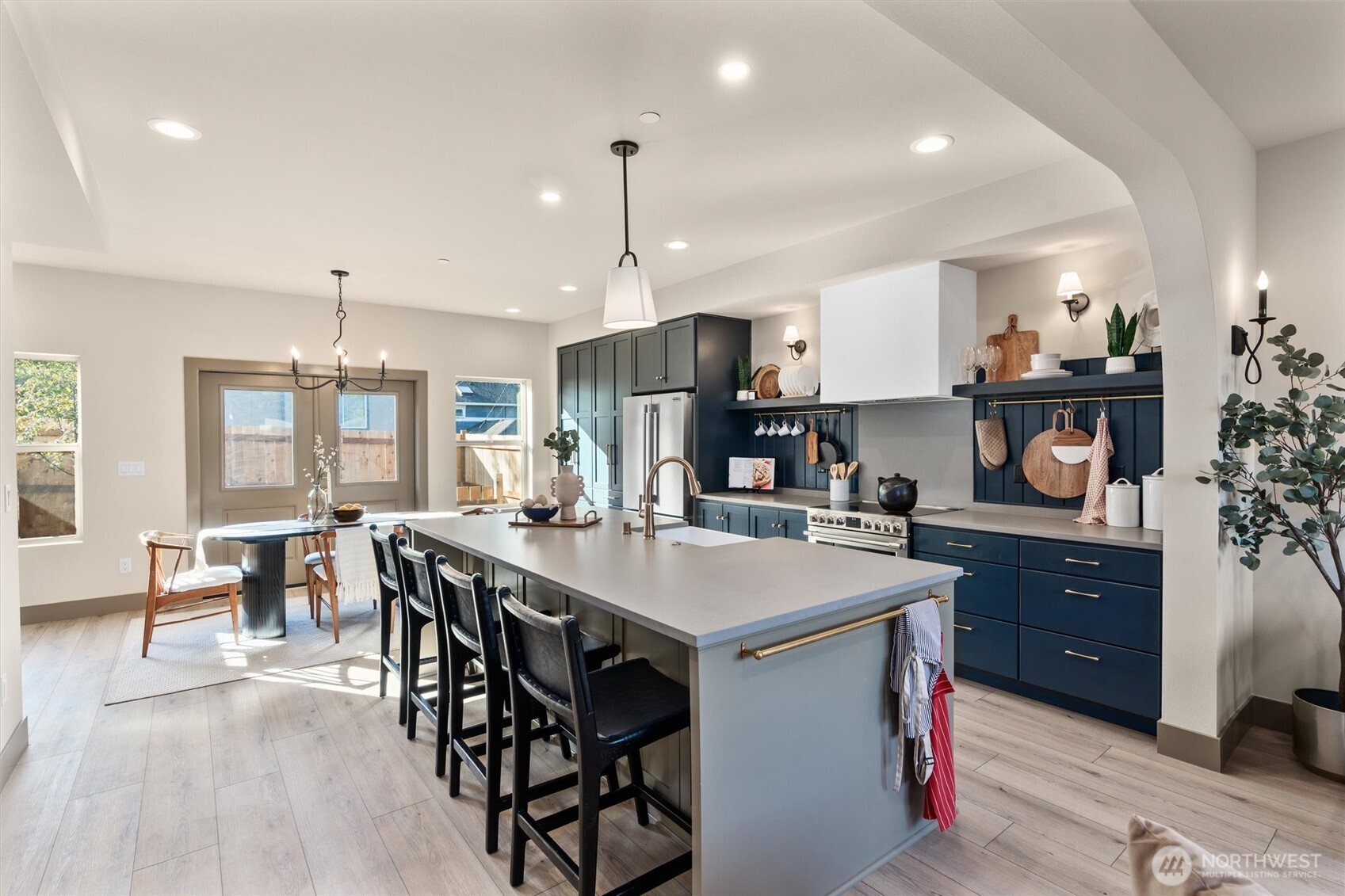 5033 25th Avenue SW #A, Seattle, WA 98106