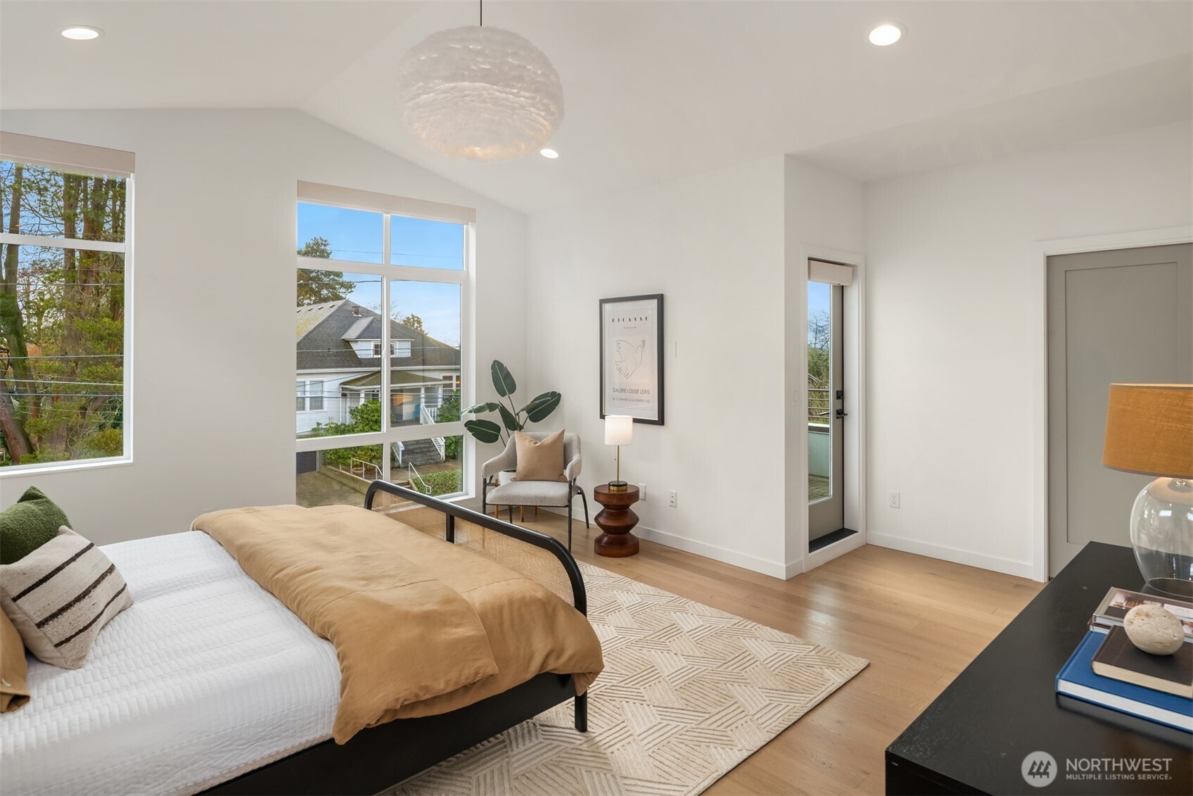 328 NE 91st Street , Seattle, WA 98115