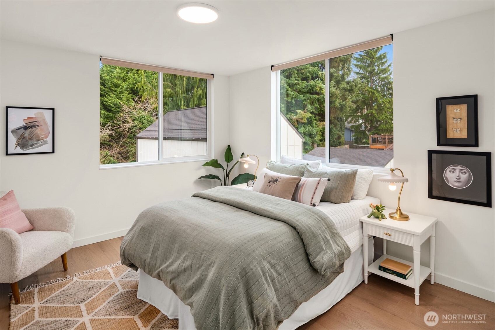 328 NE 91st Street , Seattle, WA 98115