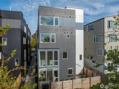6320 41st Avenue SW #A, Seattle, WA 98136