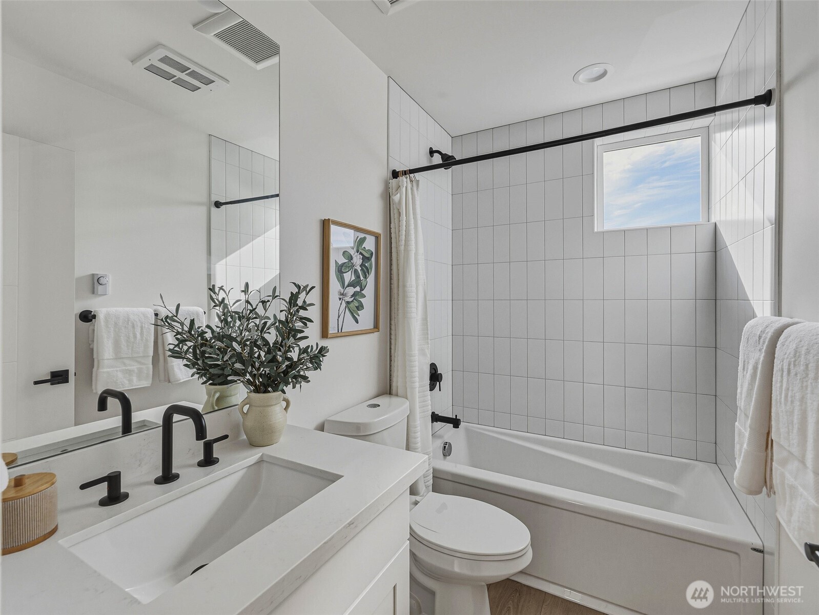 6320 41st Avenue SW #A, Seattle, WA 98136
