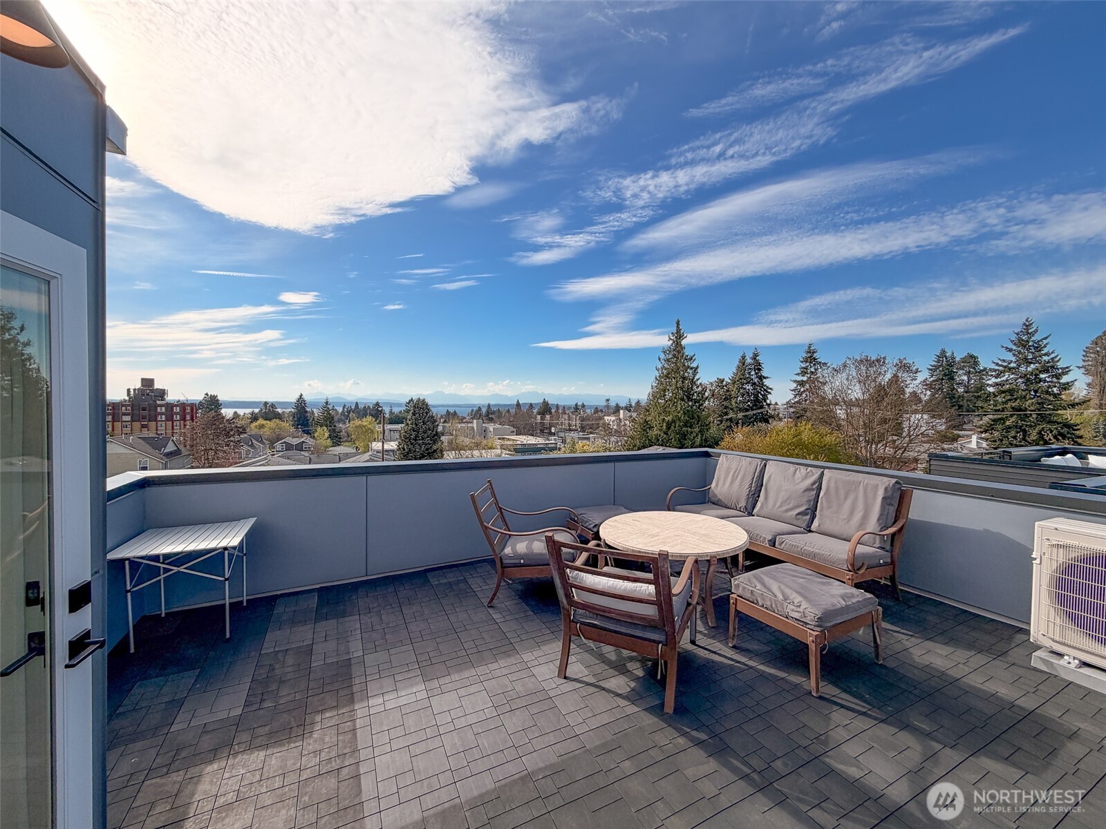 6320 41st Avenue SW #A, Seattle, WA 98136