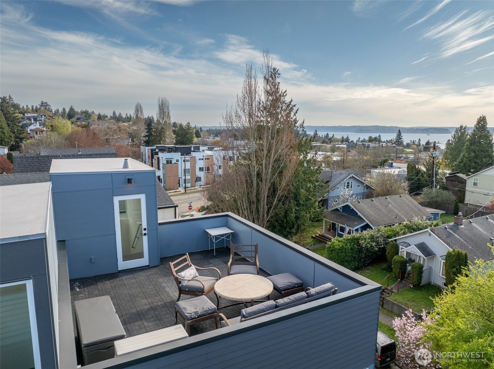 6320 41st Avenue SW #A, Seattle, WA 98136