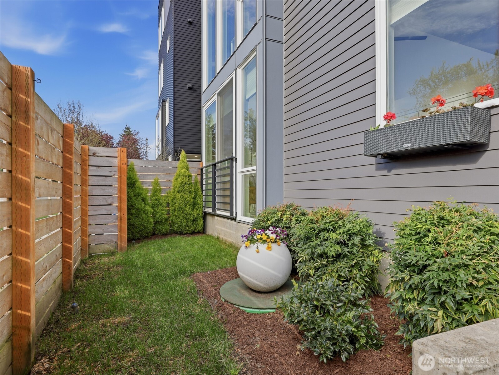 6320 41st Avenue SW #A, Seattle, WA 98136