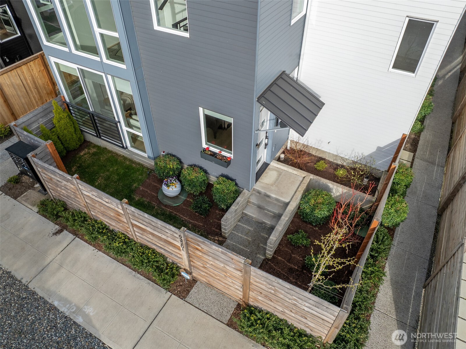 6320 41st Avenue SW #A, Seattle, WA 98136