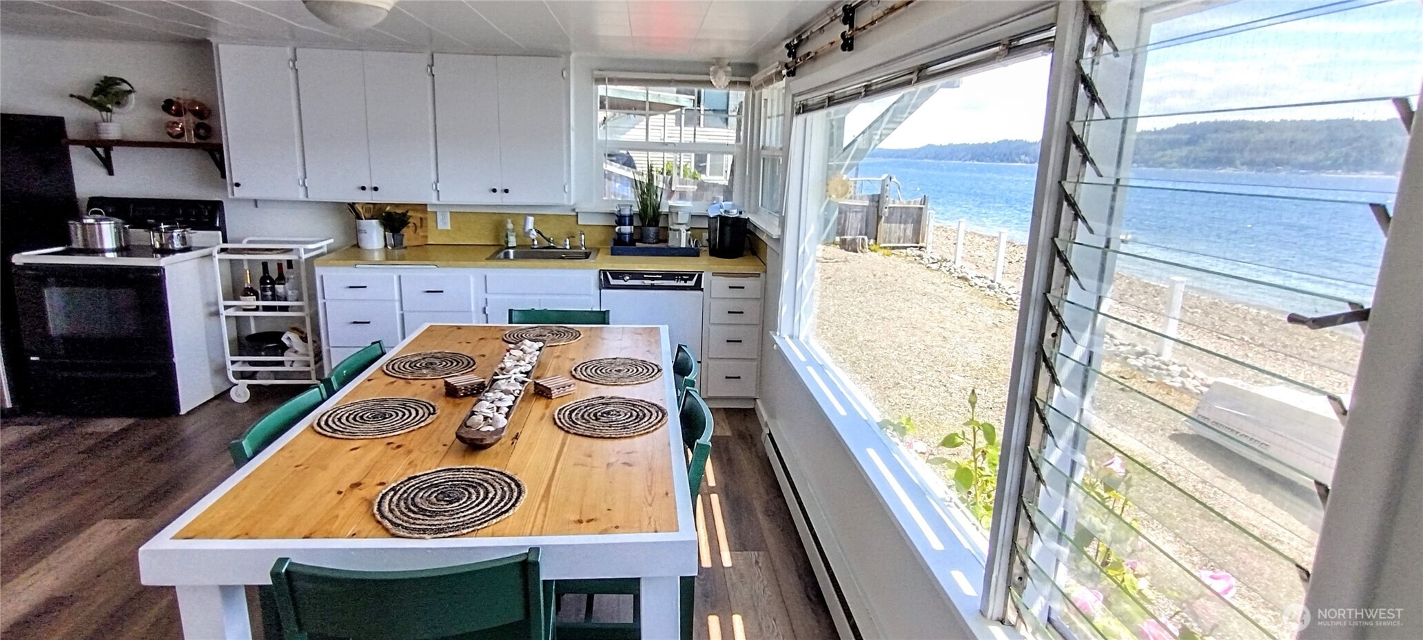 10731 NE North Shore Road , Belfair, WA 98528