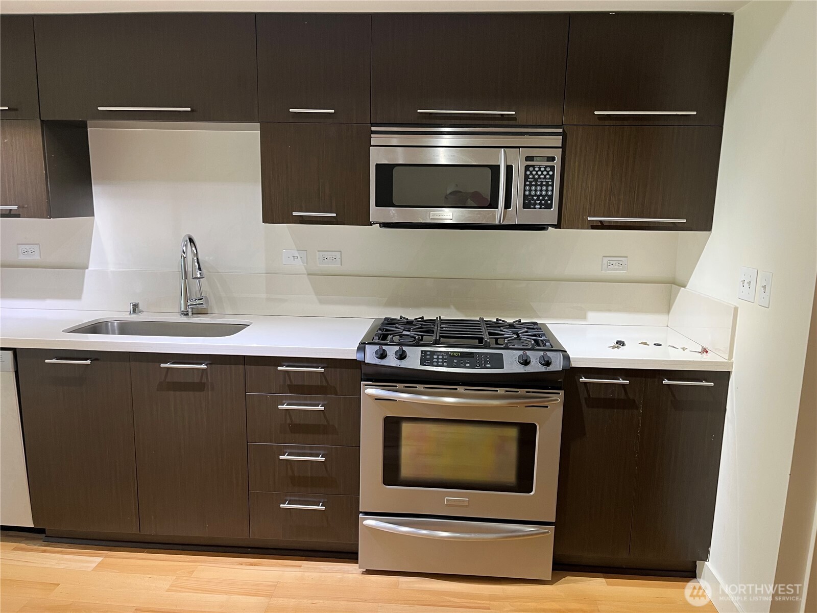 2911 2nd Avenue #324, Seattle, WA 98121