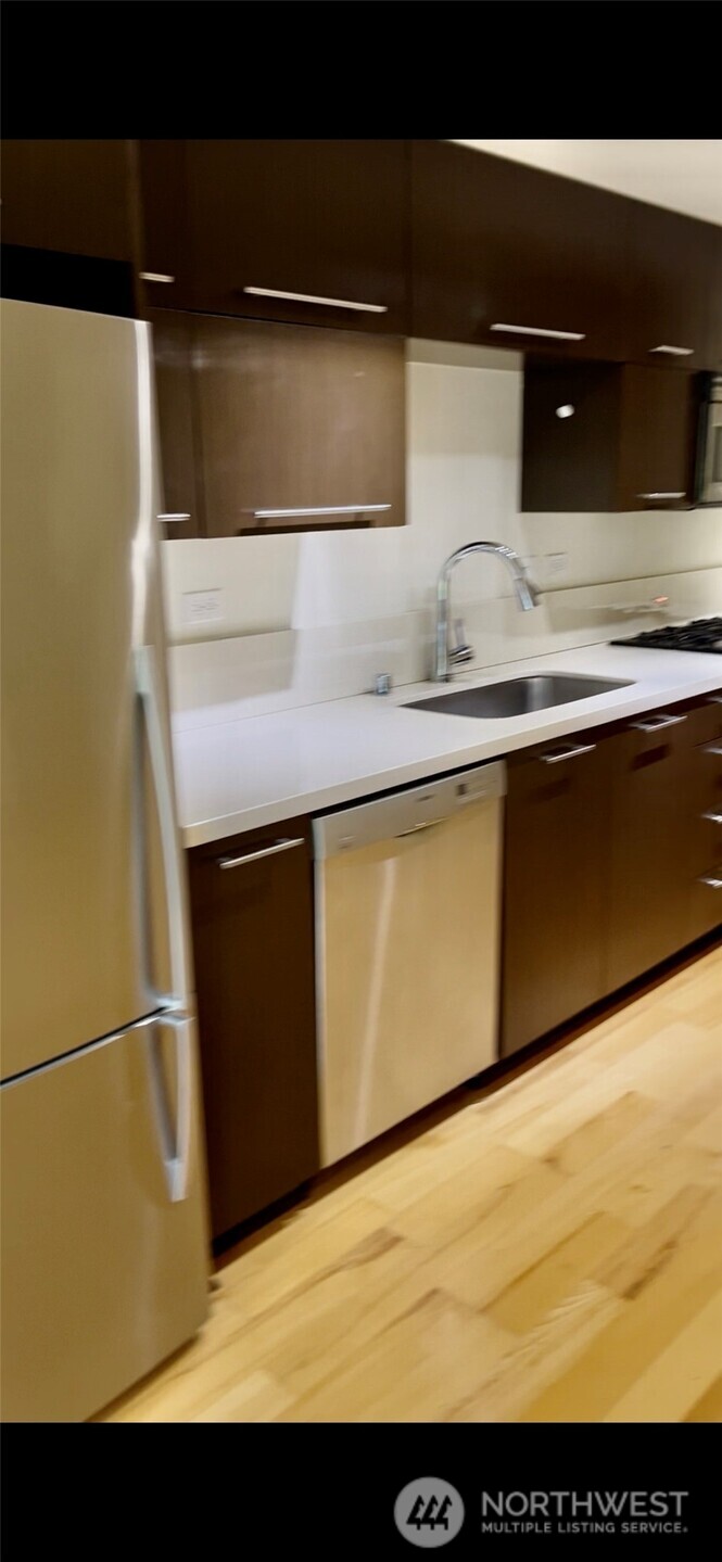 2911 2nd Avenue #324, Seattle, WA 98121