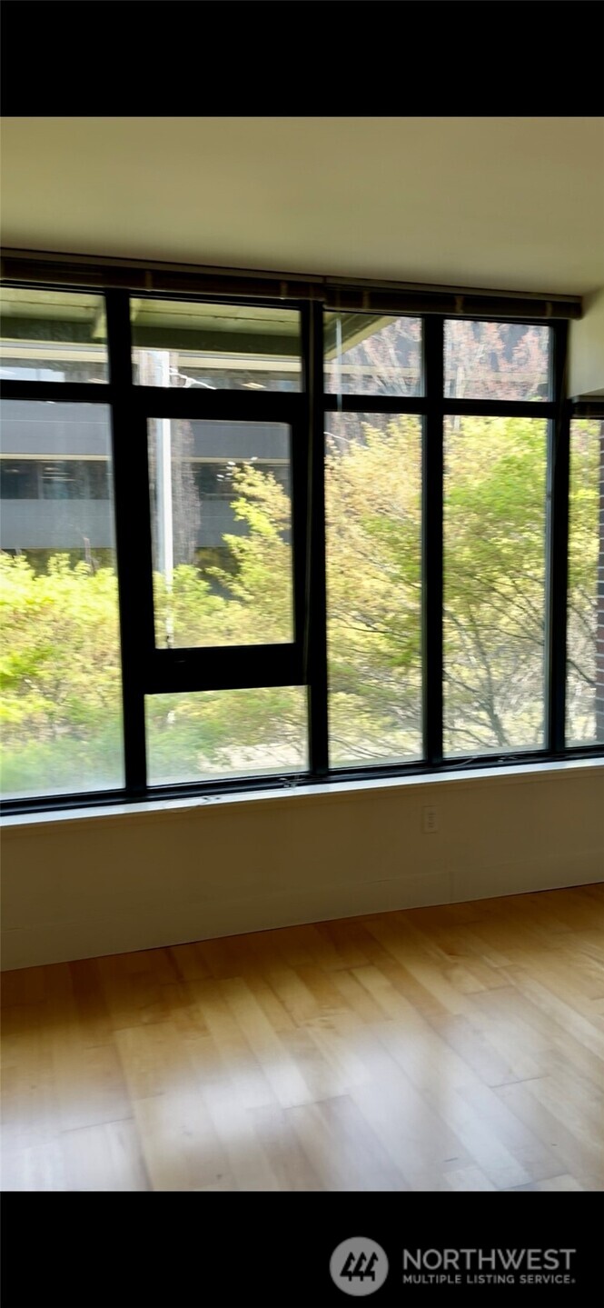 2911 2nd Avenue #324, Seattle, WA 98121