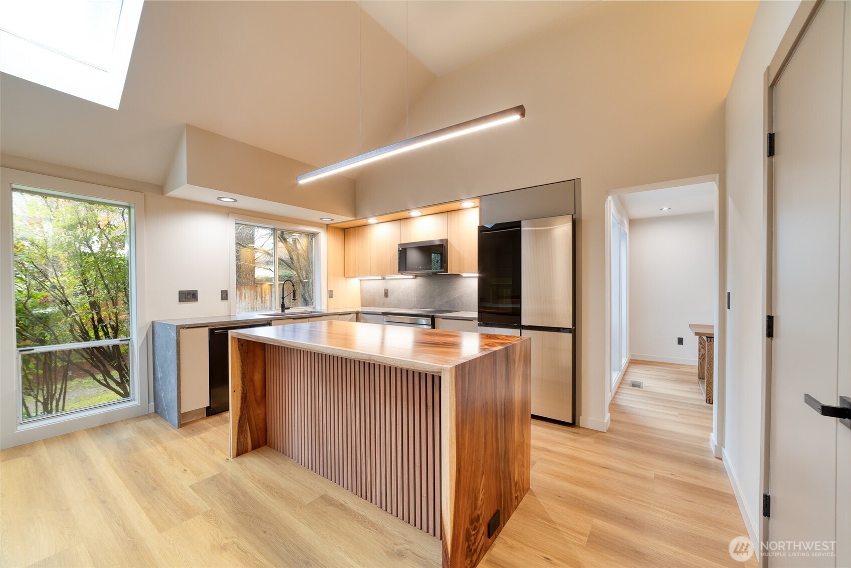 10012 SE 247th Place , Kent, WA 98030