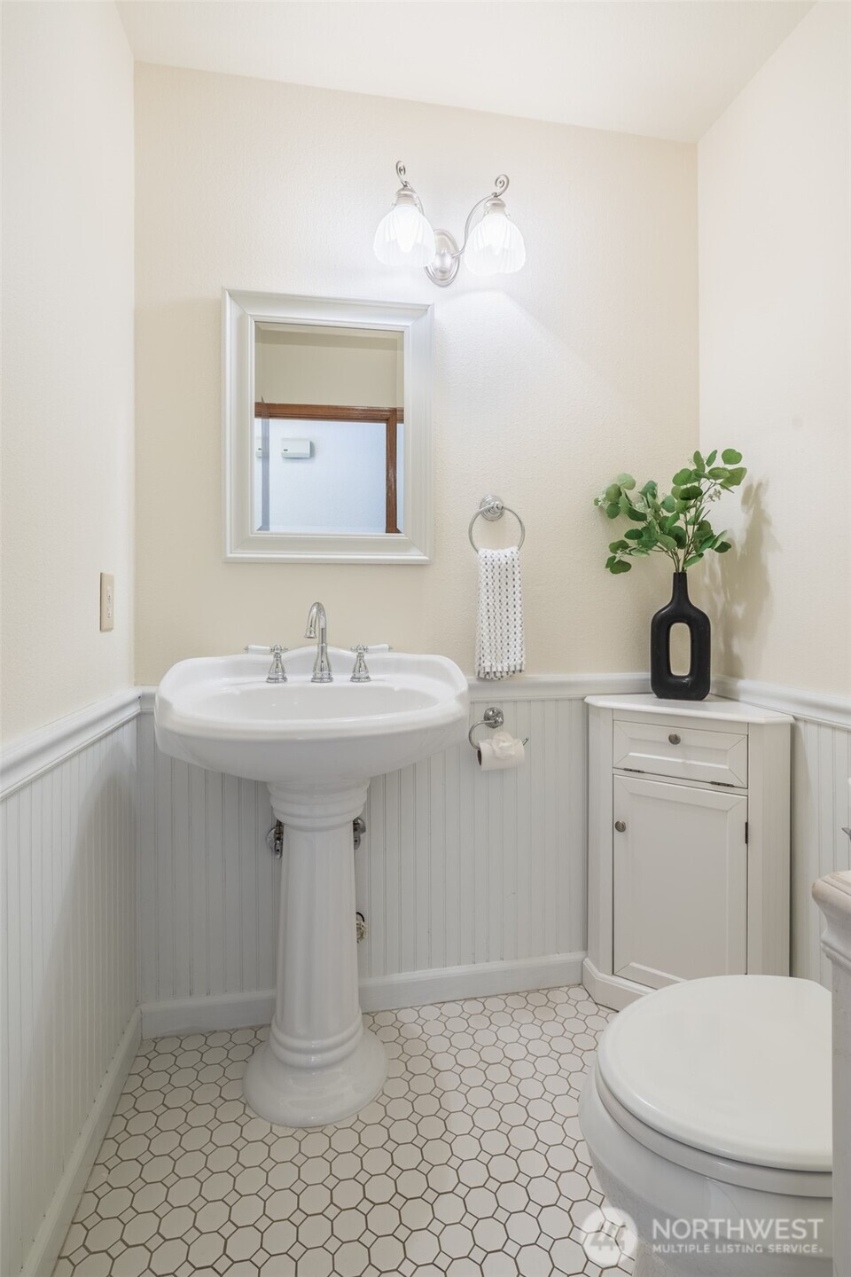 12327 44 Drive SE, Everett, WA 98028-9125