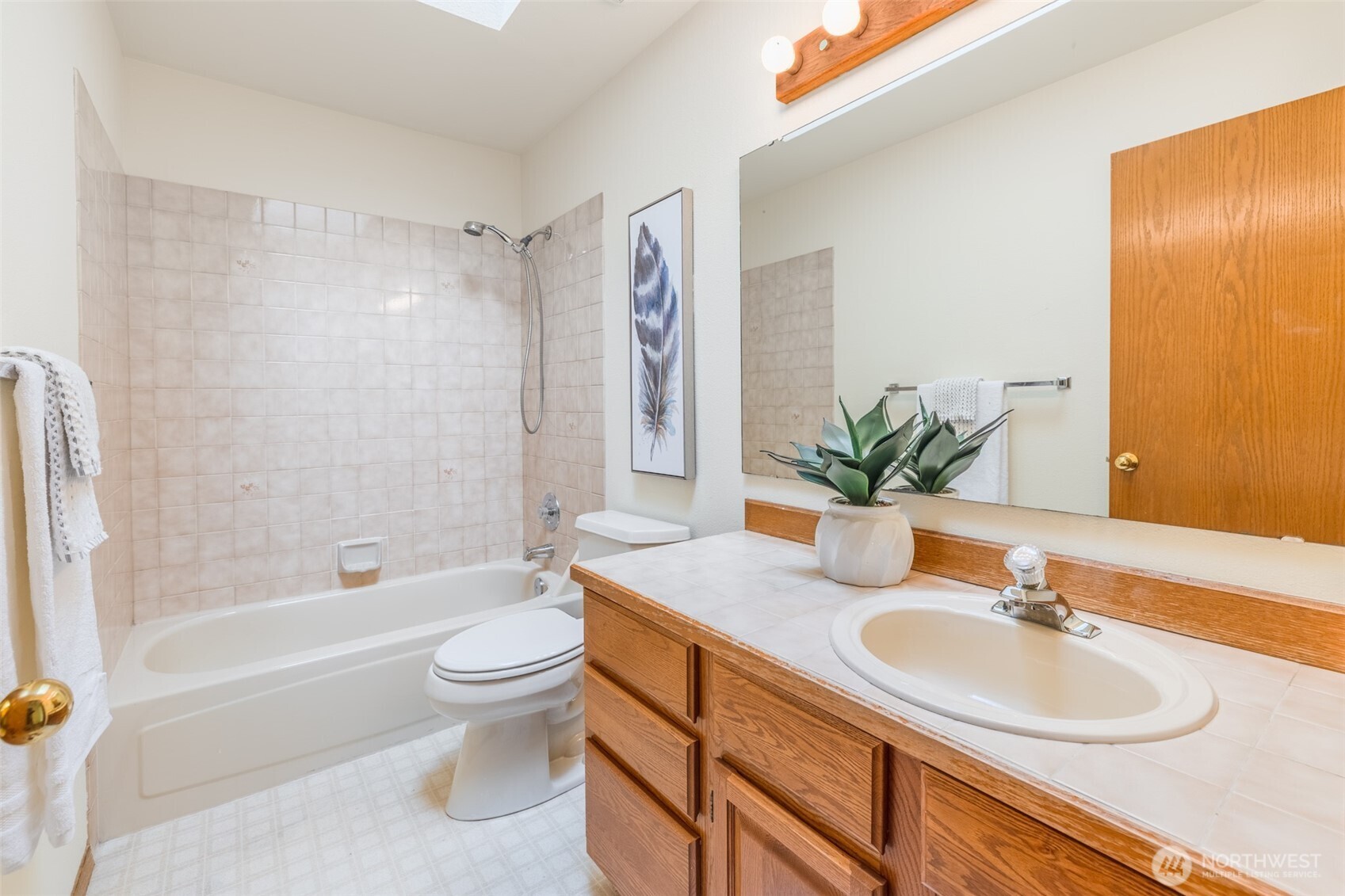 12327 44 Drive SE, Everett, WA 98028-9125