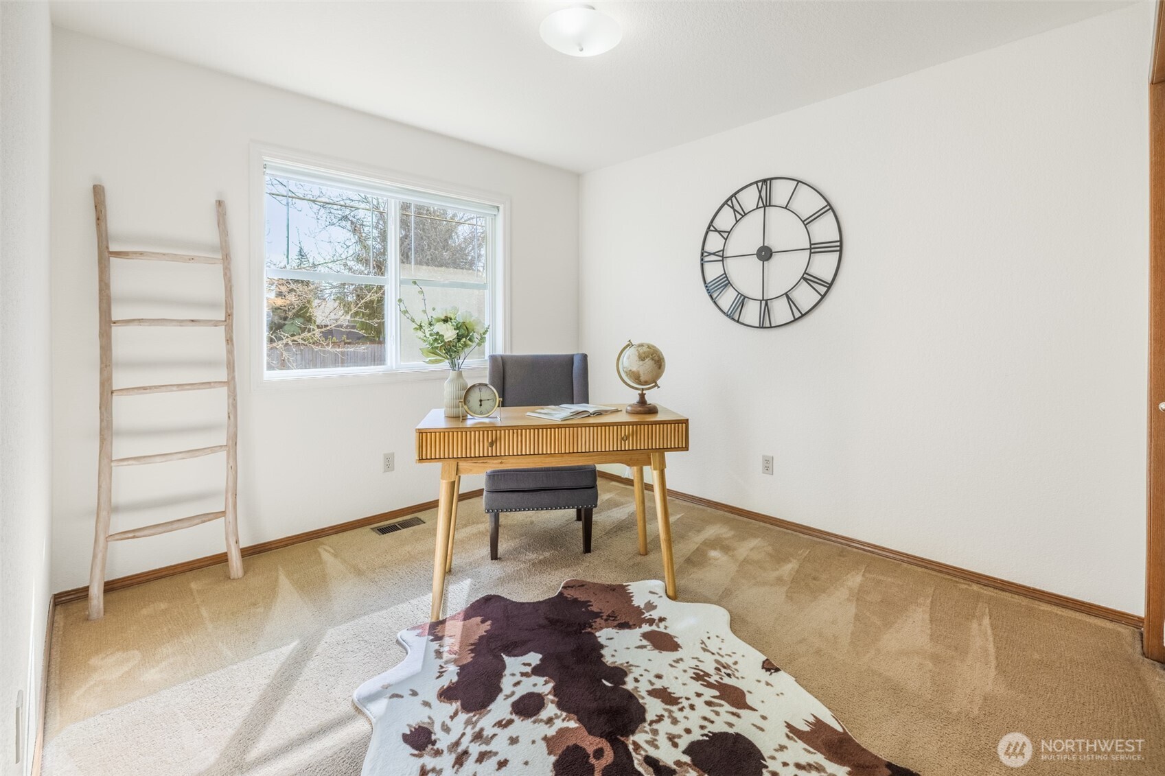 12327 44 Drive SE, Everett, WA 98028-9125