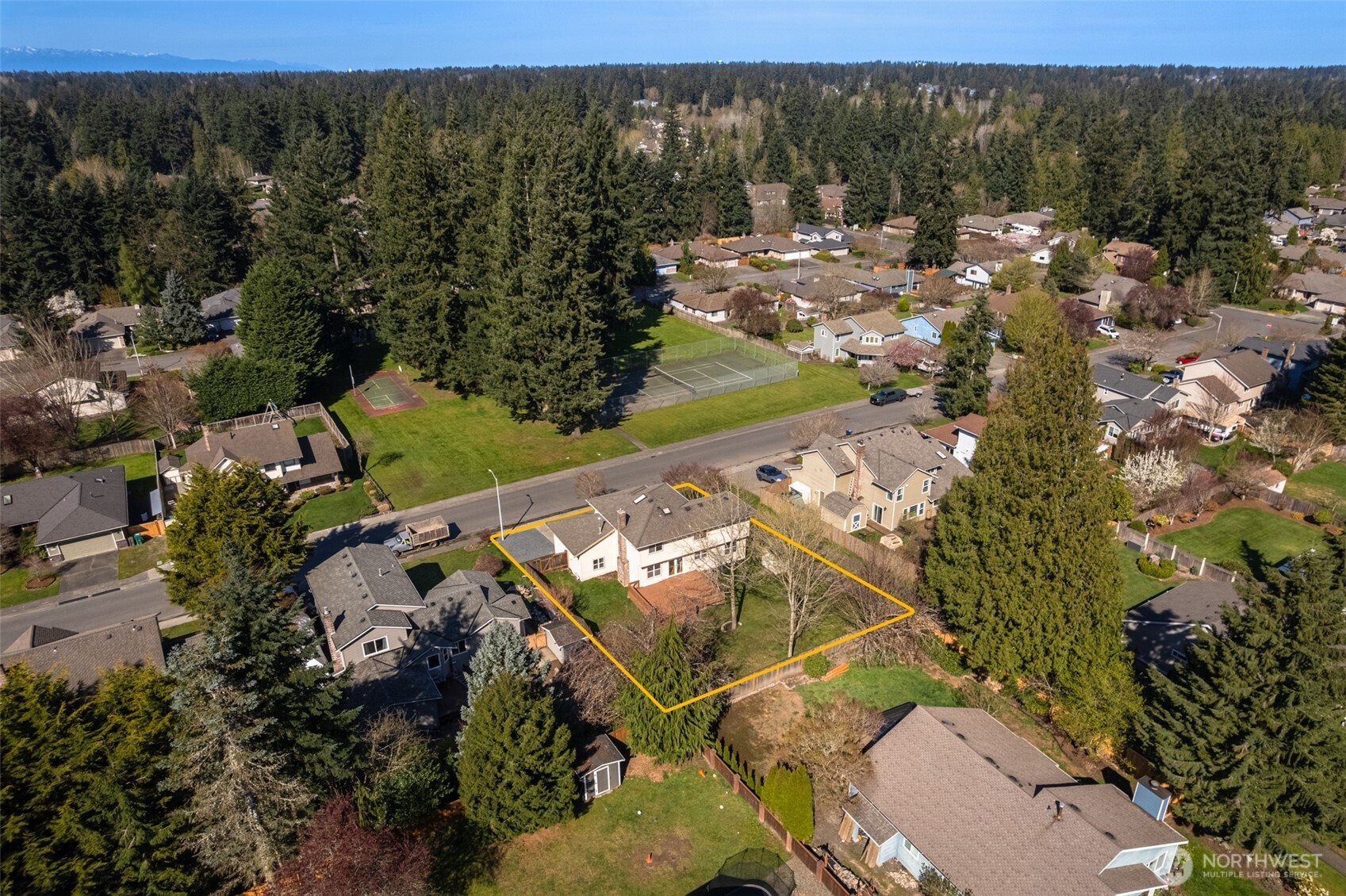 12327 44 Drive SE, Everett, WA 98028-9125