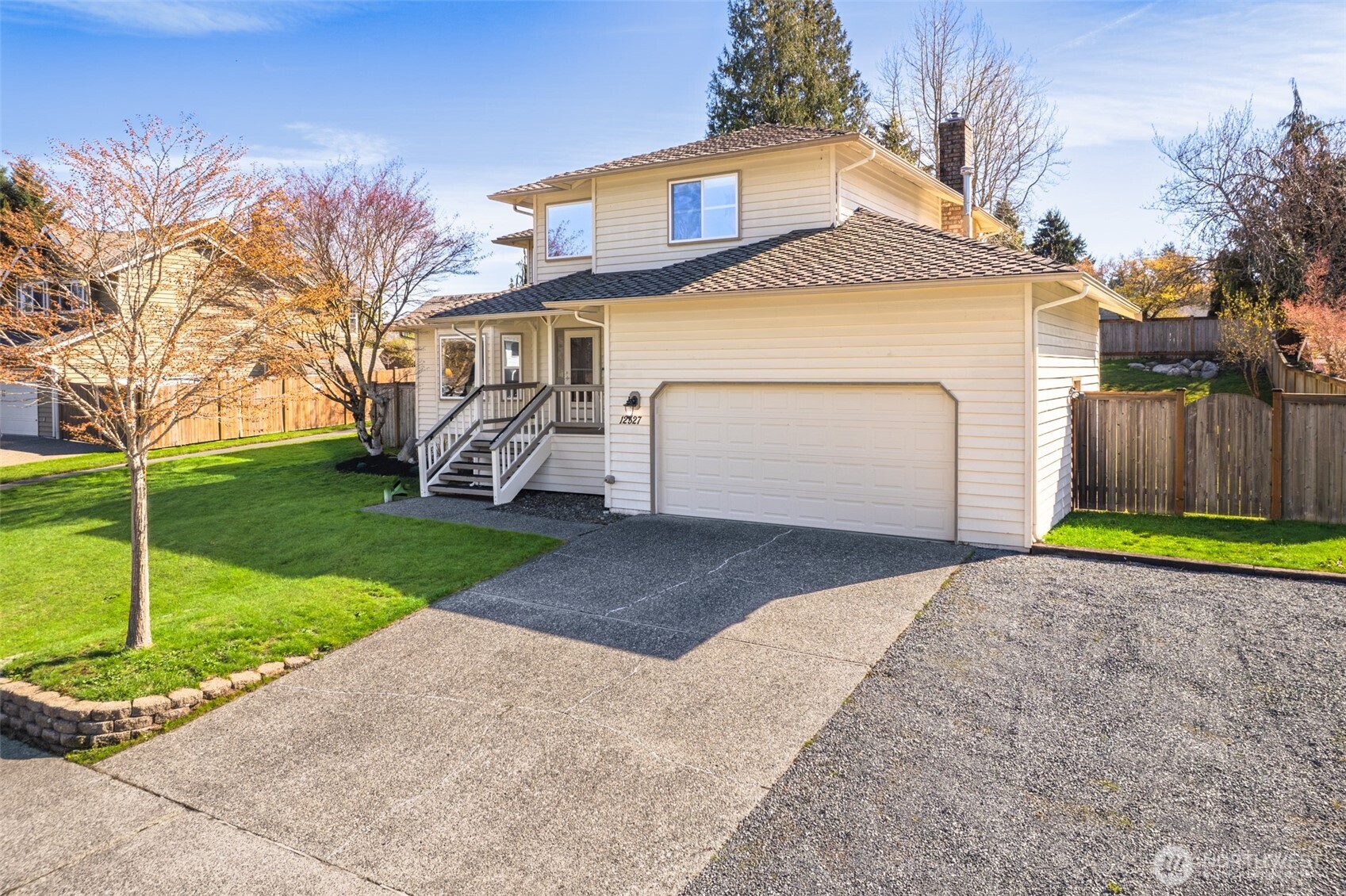 12327 44 Drive SE, Everett, WA 98028-9125