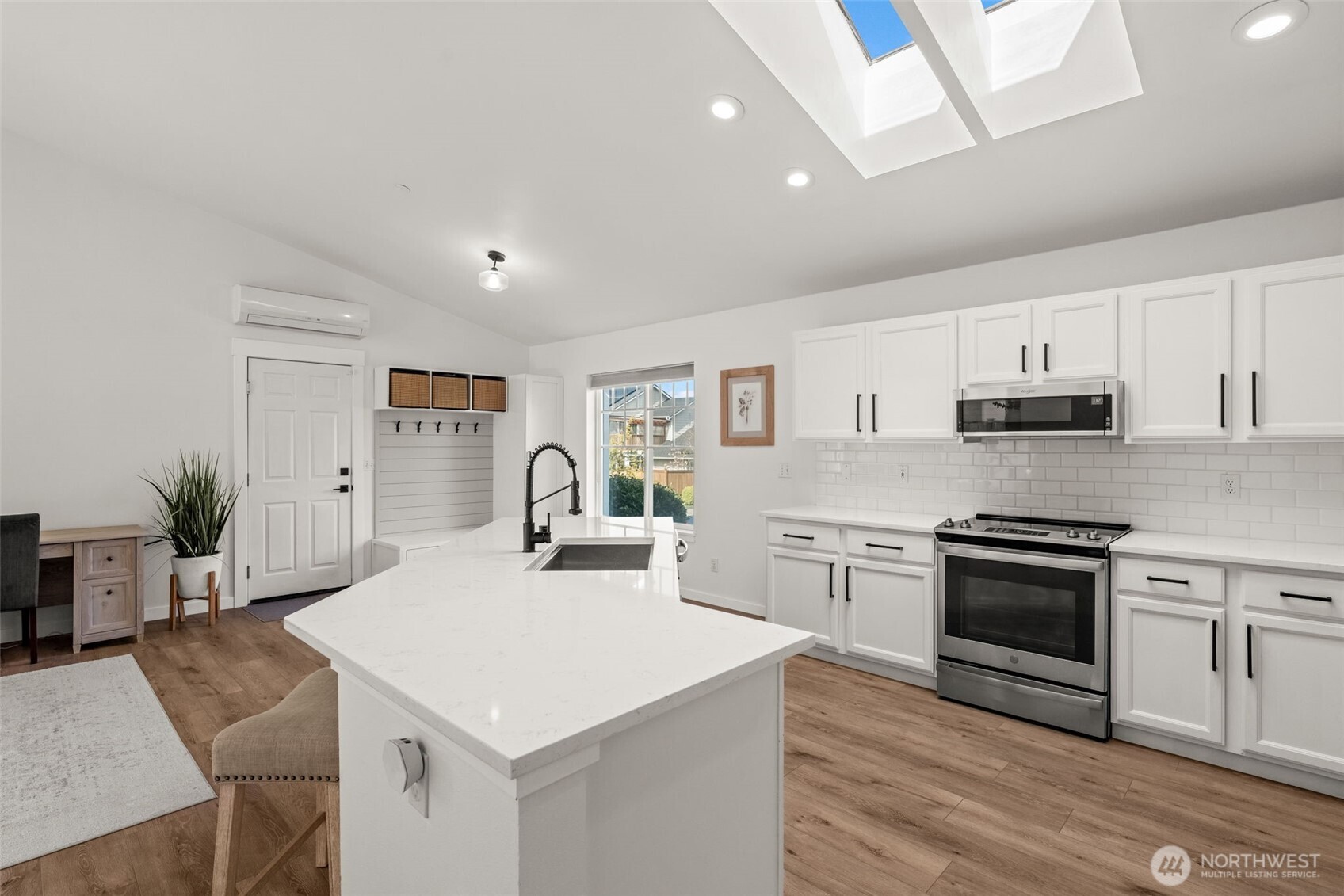 1673 Palisade Boulevard , Dupont, WA 98327-9716