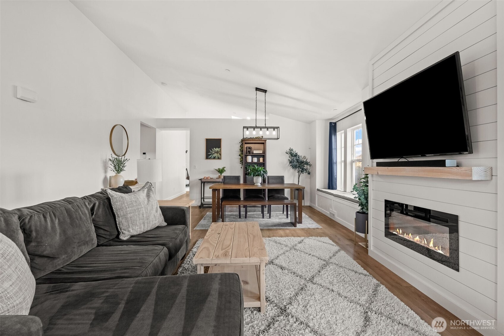 1673 Palisade Boulevard , Dupont, WA 98327-9716