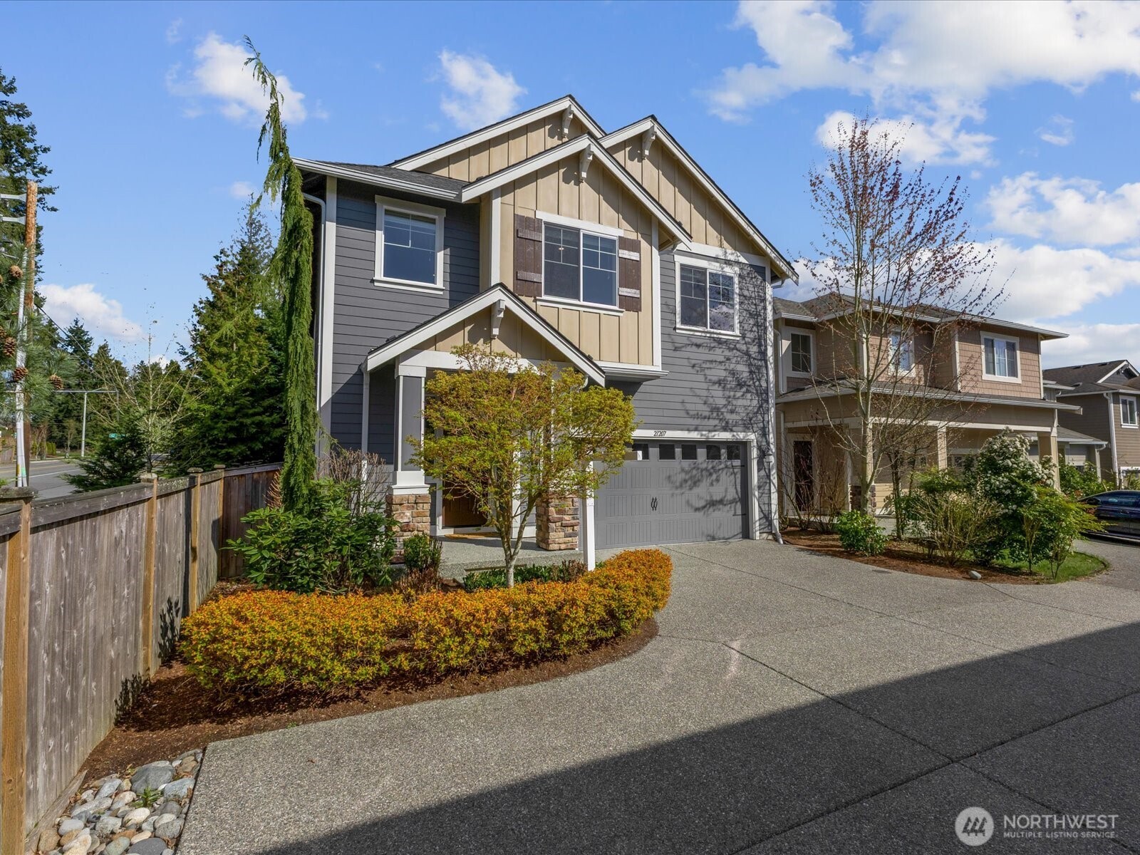 21207 41st Avenue SE, Bothell, WA 98021-7594