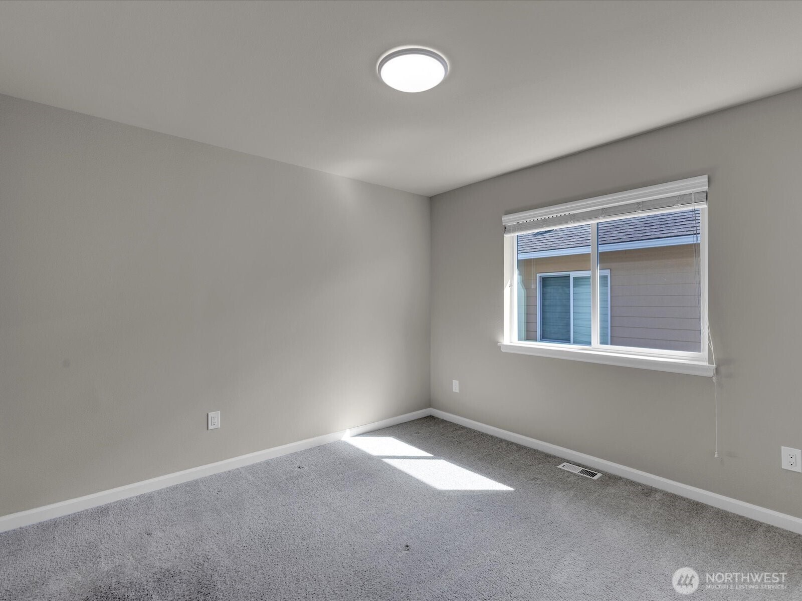 21207 41st Avenue SE, Bothell, WA 98021-7594