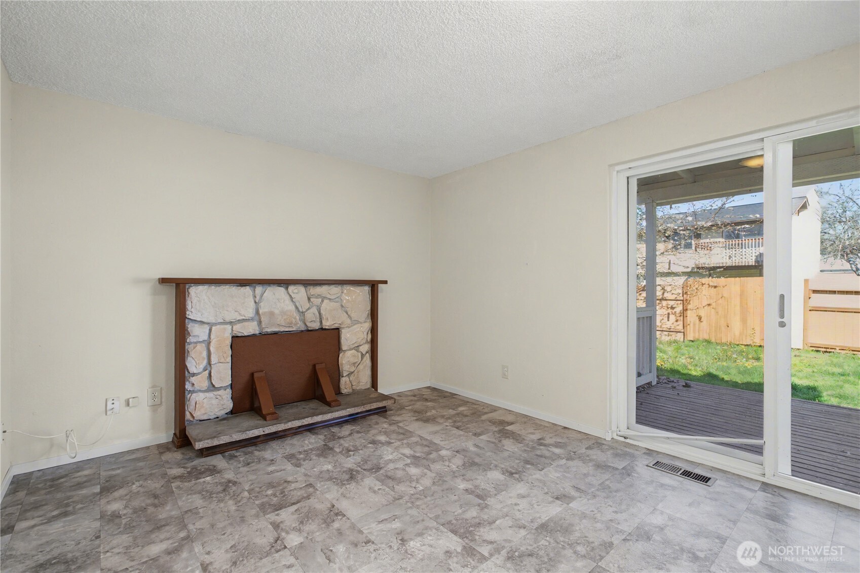 7532 14th Avenue NE, Olympia, WA 98516