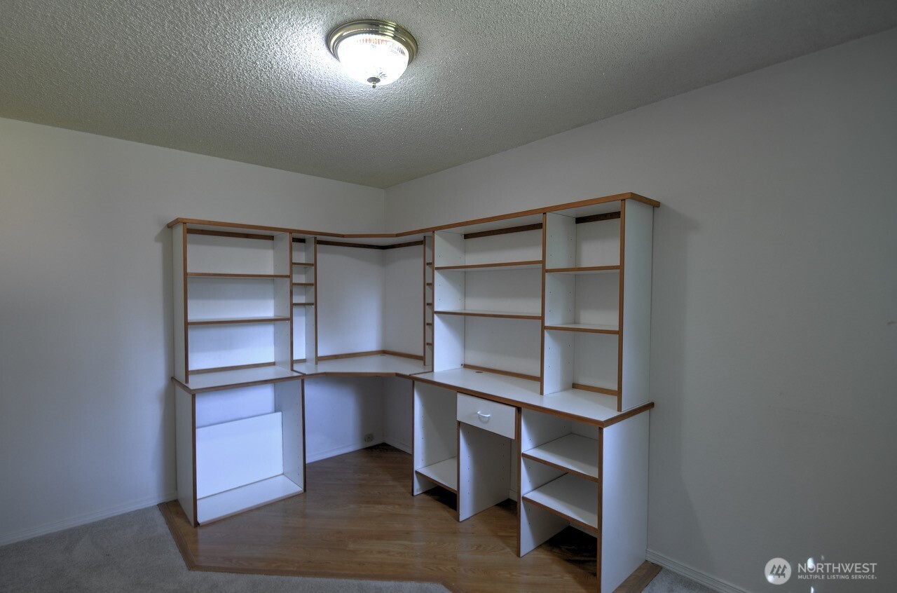 1806 Alanna Drive SE, Lacey, WA 98503