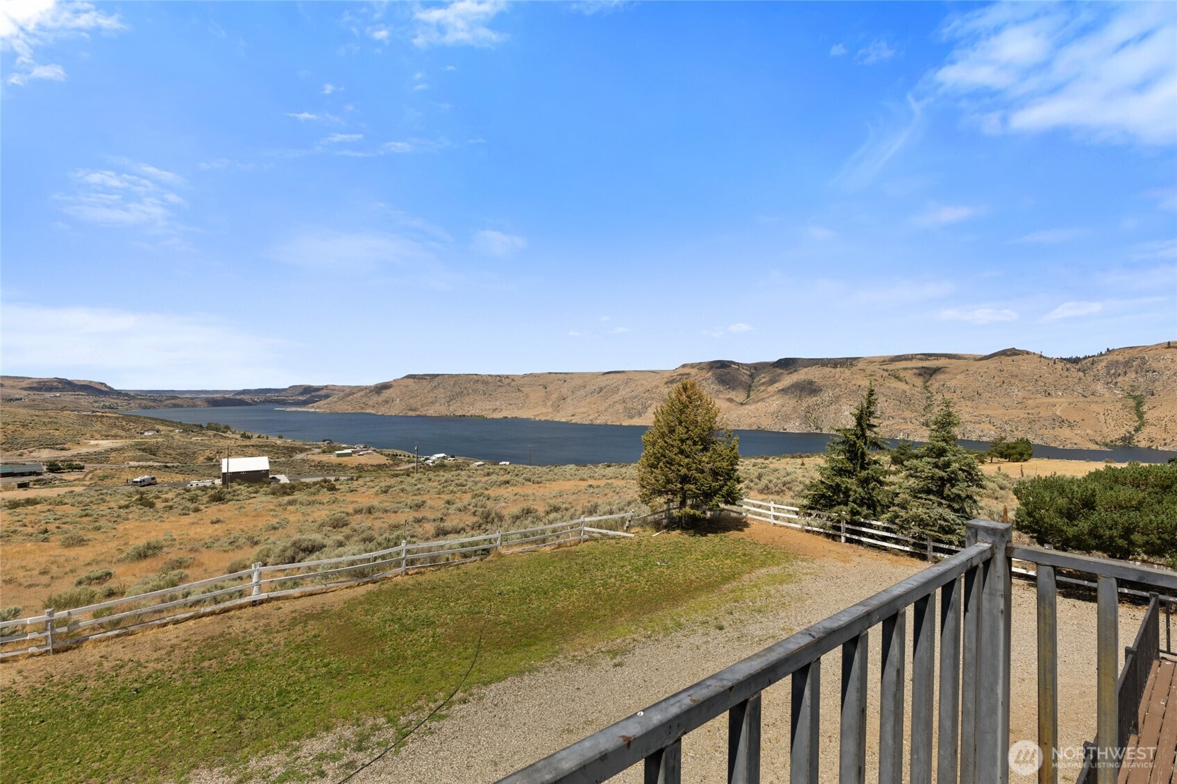 46575 Meadowlark Lane , Grand Coulee, WA 99133