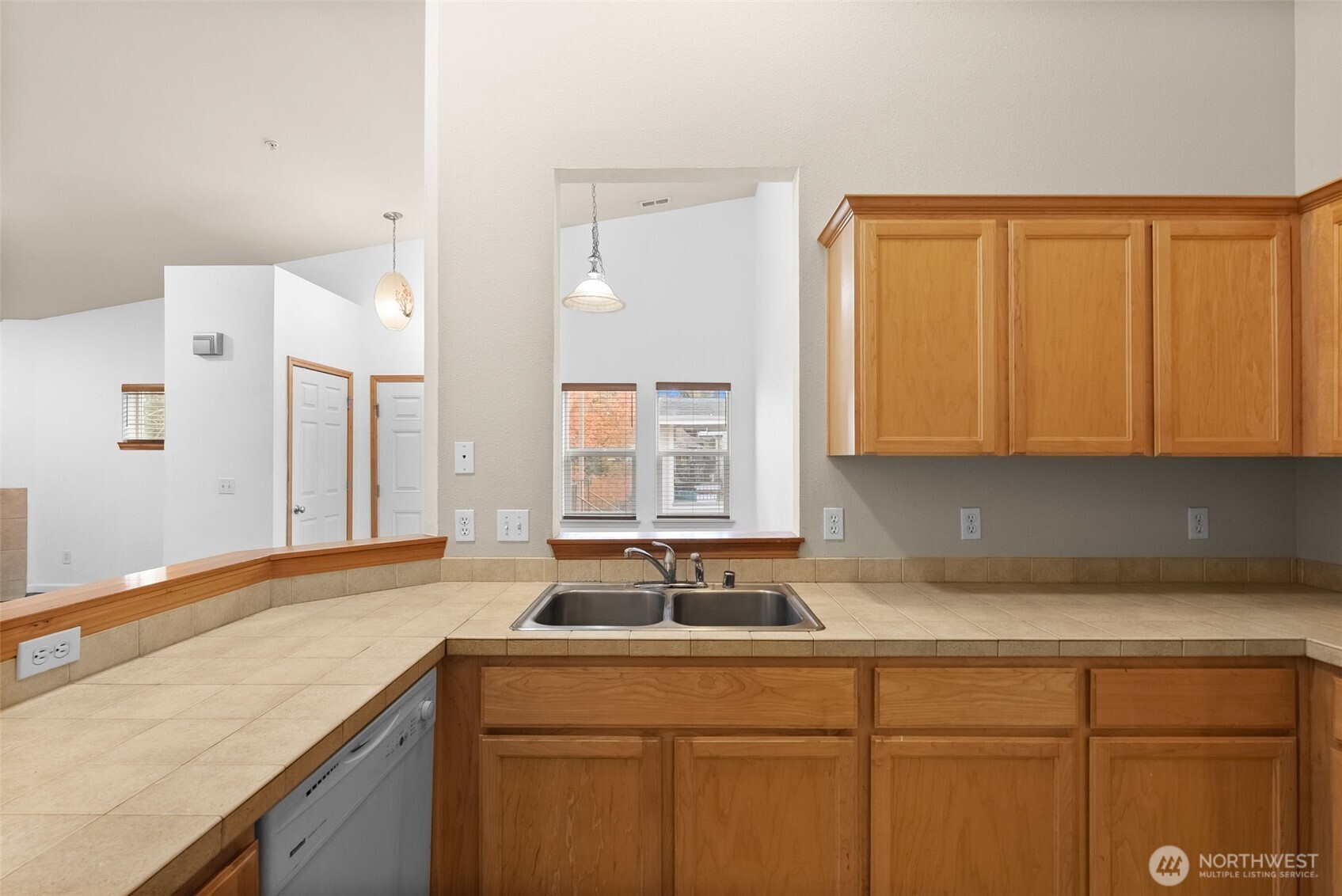 8023 Custer Road SW #B6, Lakewood, WA 98499-2638