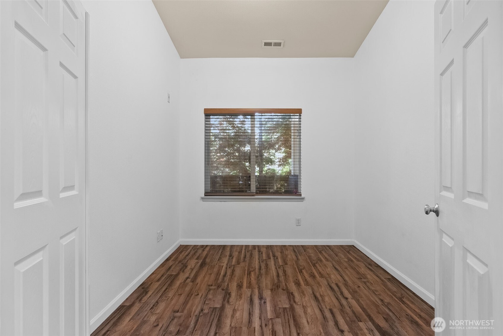 8023 Custer Road SW #B6, Lakewood, WA 98499-2638