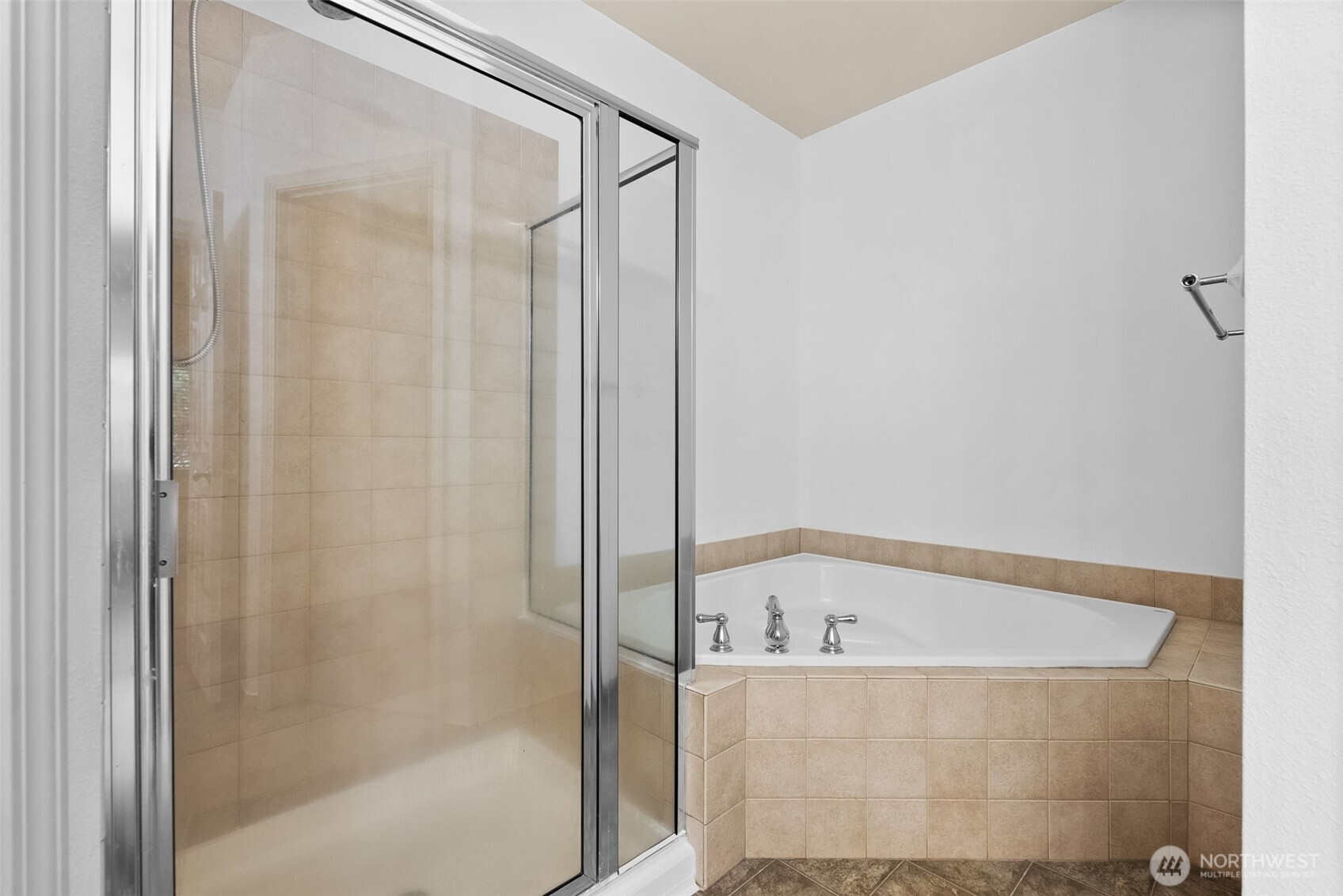 8023 Custer Road SW #B6, Lakewood, WA 98499-2638