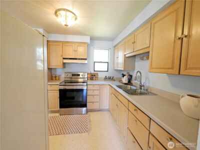 22905 106th Place SE, Kent, WA 98031 - Photo 9