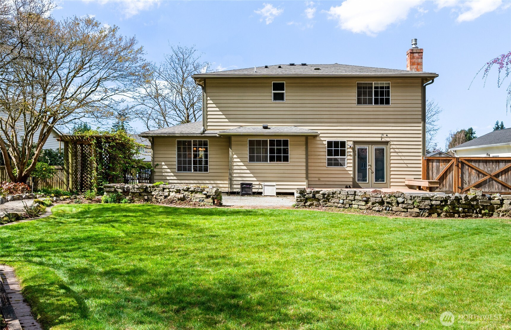 8915 62nd Drive NE, Marysville, WA 98270