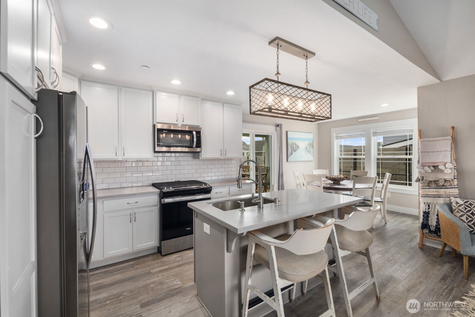 987 Alida Court SE, Ocean Shores, WA 98569