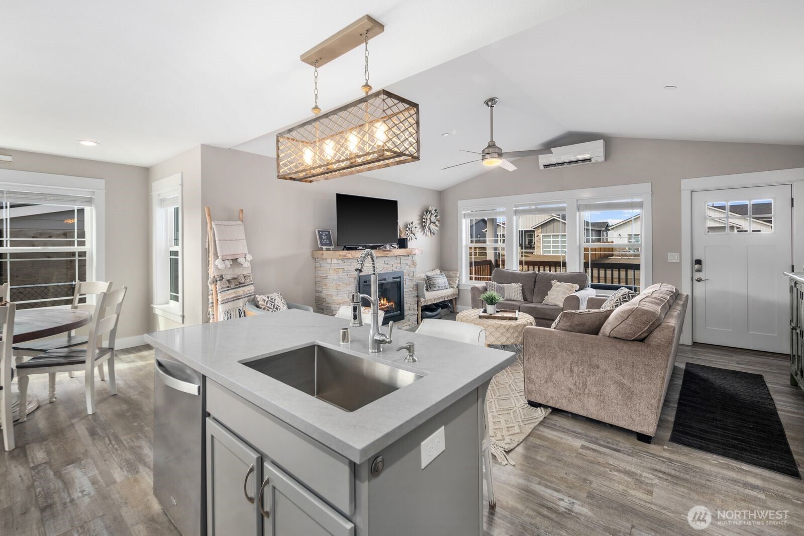 987 Alida Court SE, Ocean Shores, WA 98569